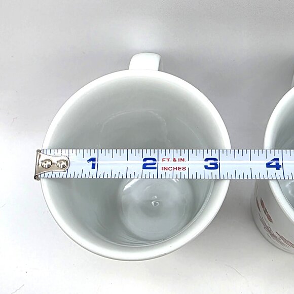 2013 Holiday STARBUCKS Set of 2 Snowflake Christmas Coffee Red Gold Mug 12 oz. - Picture 8 of 9